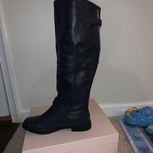 Black Tall Boots